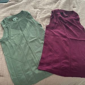 Workout tops, Athleta. Pack of two - this is NOT maternity.